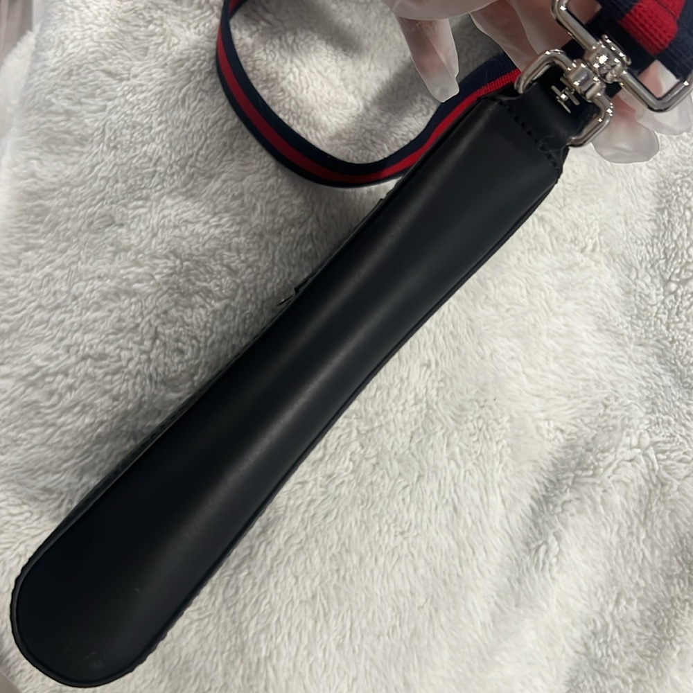 Gucci Black GG Supreme Messenger Bag unisex - Picture 12 of 13